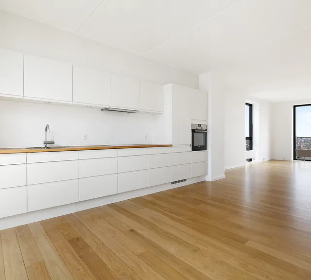 apartment Lys 4-værelses med privat tagterrasse og to altaner