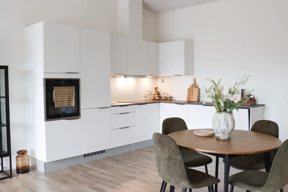 townhouse Inviting rental apartment with private terrace
