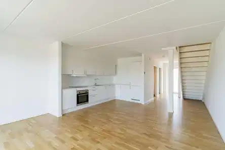 apartment Bright top-floor duplex apartment with balcony and good layout