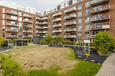 Lys og rummelig bolig med udsigt, elevator og to altaner - Markmandsgade, København S - 3