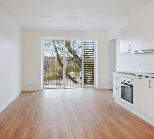 apartment 2-værelses lejlighed på 1. sal!