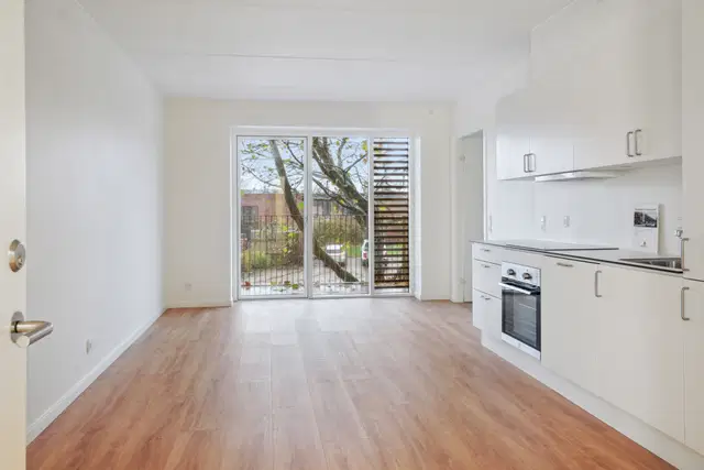 apartment 2-værelses lejlighed på 1. sal!