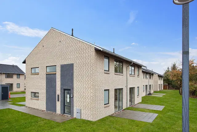 townhouse Charmerende 4-værelses rækkehus med to terrasser