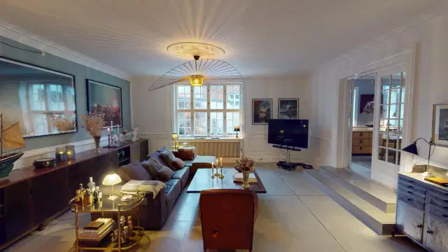 house Large villa in Hellerup's ambassadorial quarter, 215 m²