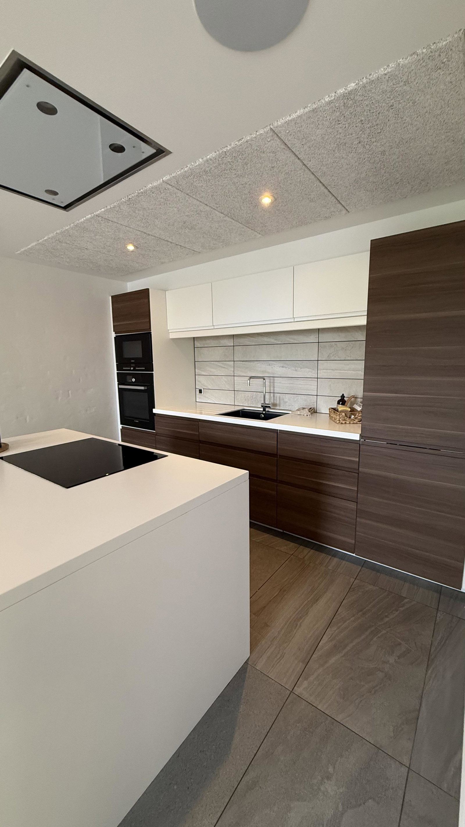 apartment Møbleret 84 m2 lejlighed med altan og p-plads
