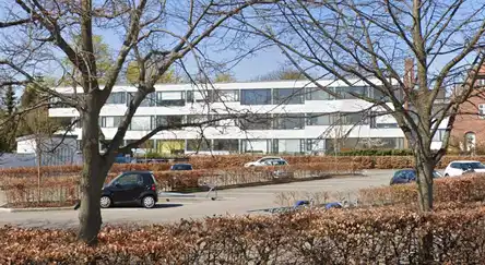 apartment Lys 2-værelses lejlighed med havudsigt