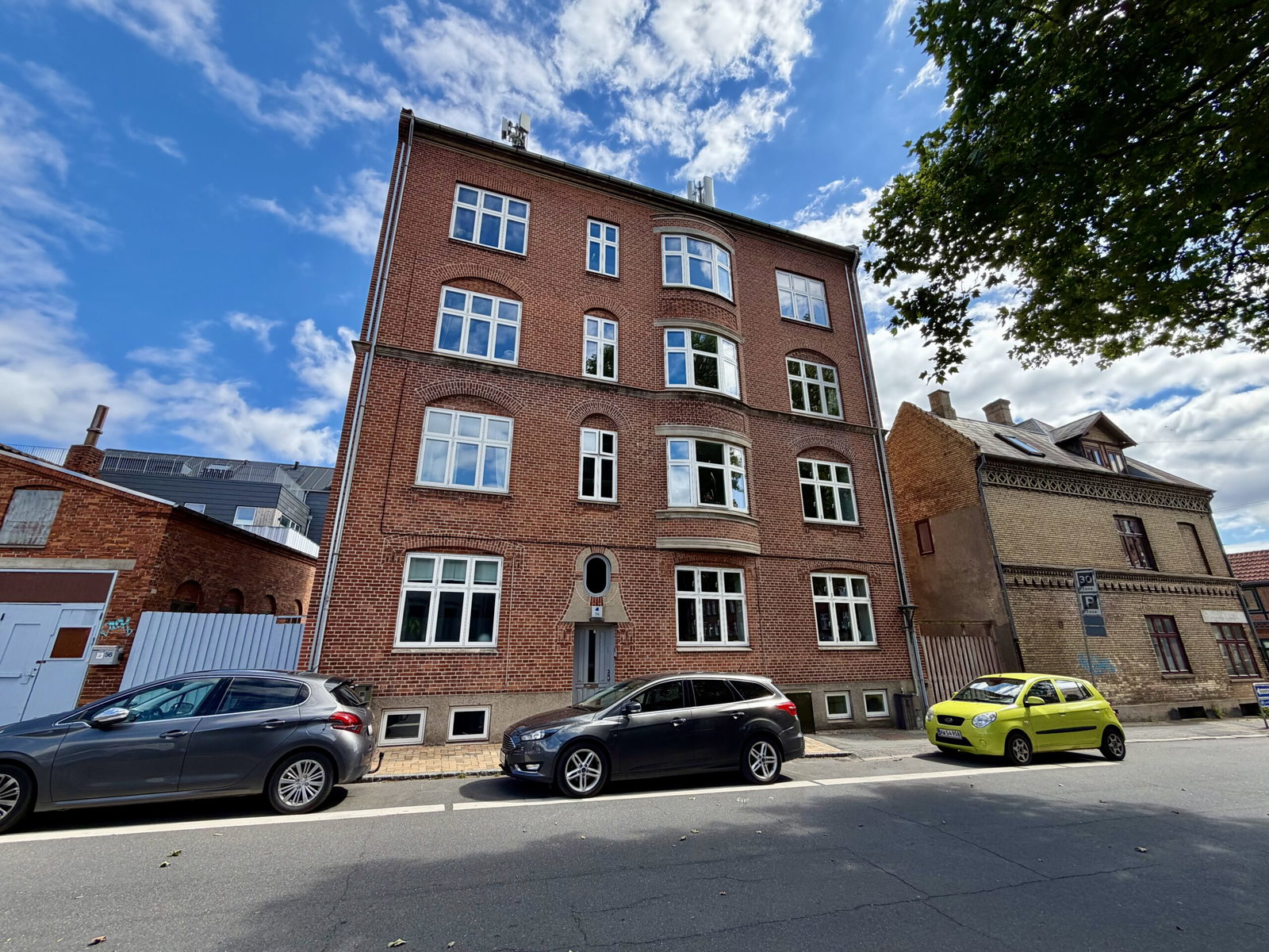 apartment Charmerende lejlighed med to lyse stuer i Vesterbro
