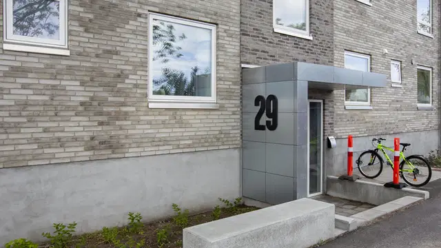apartment Renoveret lejlighed med nye vinduer og gulve