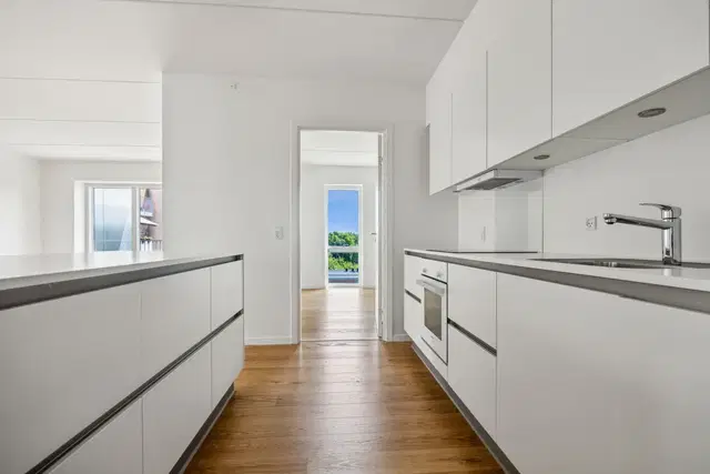 apartment Lys 4-vær. lejlighed med altan i Randers NØ