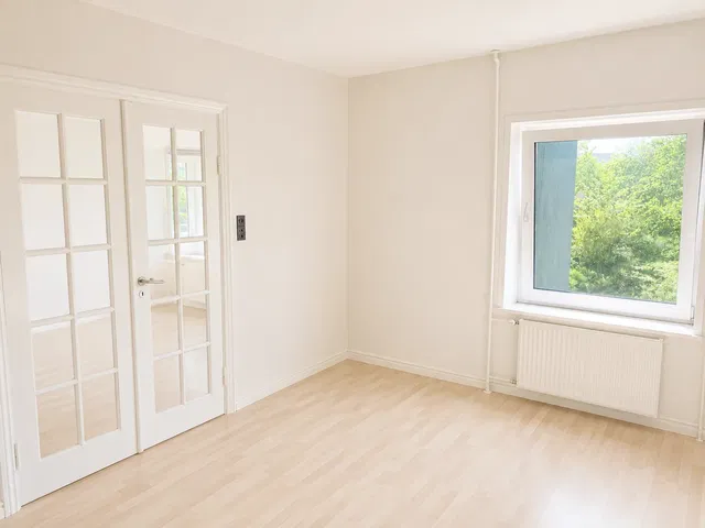 apartment 3-VÆRELSES LEJLIGHED UDLEJES