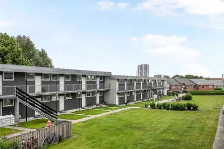 apartment Lys og budgetvenlig 2-vær. tæt på Aalborg C, bus og tog