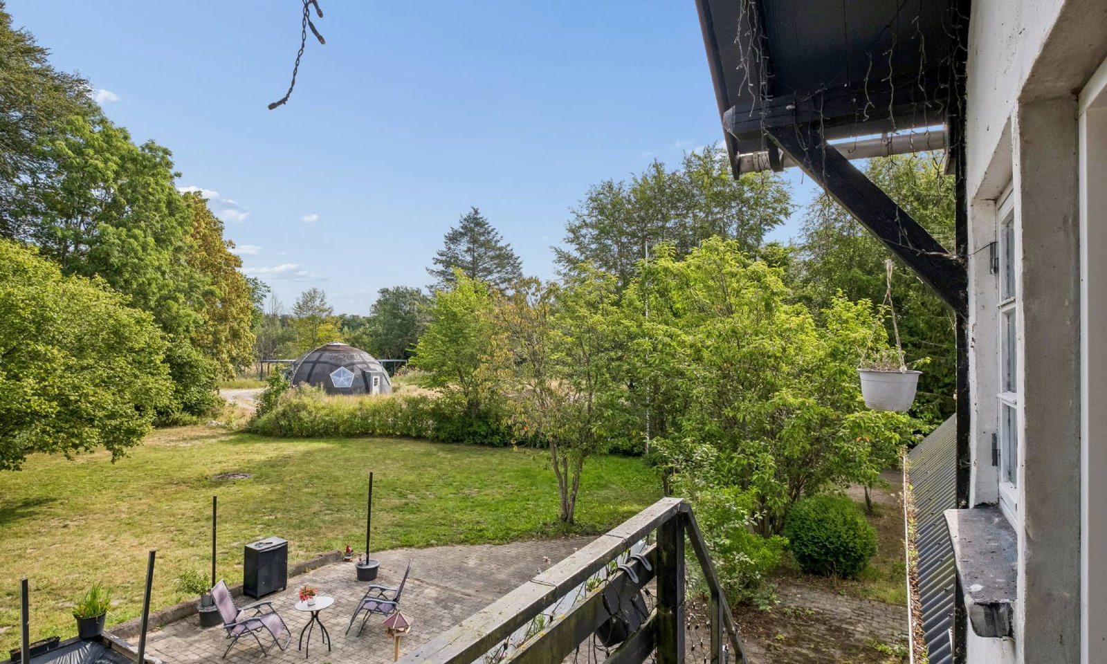 apartment Spacious apartment in scenic surroundings