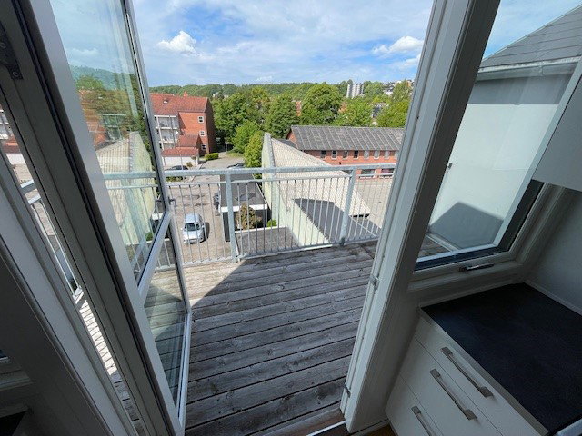apartment Nyrenoveret 2-vær. taglejlighed med stor balkon