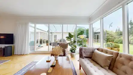 apartment Rummelig villa med charme og privat vestvendt have