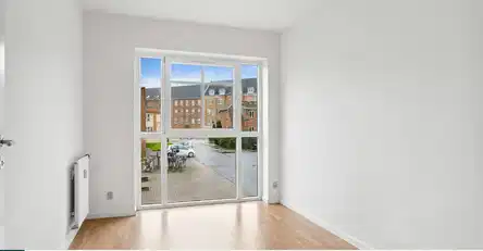 apartment Large share-friendly 3-room apartment