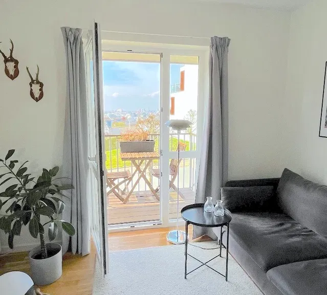 apartment 2-værelses lejlighed på 50 m² med solrig altan