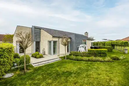 house Lys og rummelig villa på lukket villavej