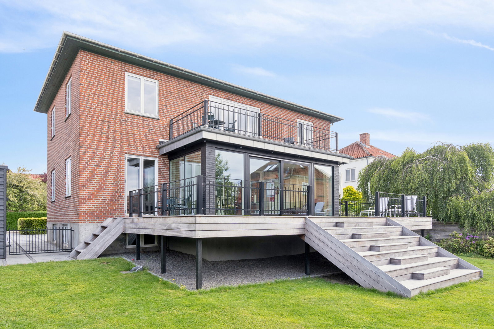 apartment Møbleret villalejlighed på 1. sal med stor terrasse