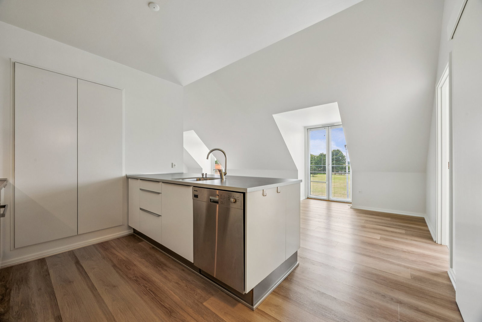 apartment Luksuslejlighed med altan og carport i Bramdrupdam