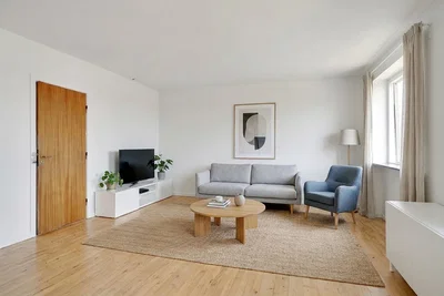 Lys 2-værelses på 82 m2 med stor stue, separat køkken og elevator - Vesterbro, Aalborg - 2