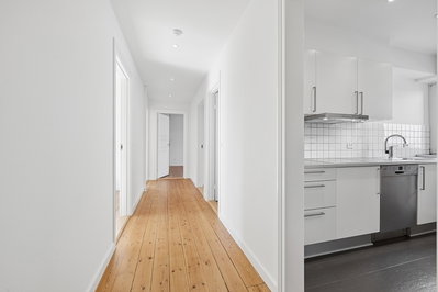 Lys 4-værelses lejlighed med altan og central beliggenhed - Reventlowsvej, Odense C - 3