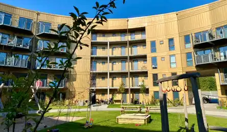 apartment Lys 3-værelses lejlighed med altan nær Køge