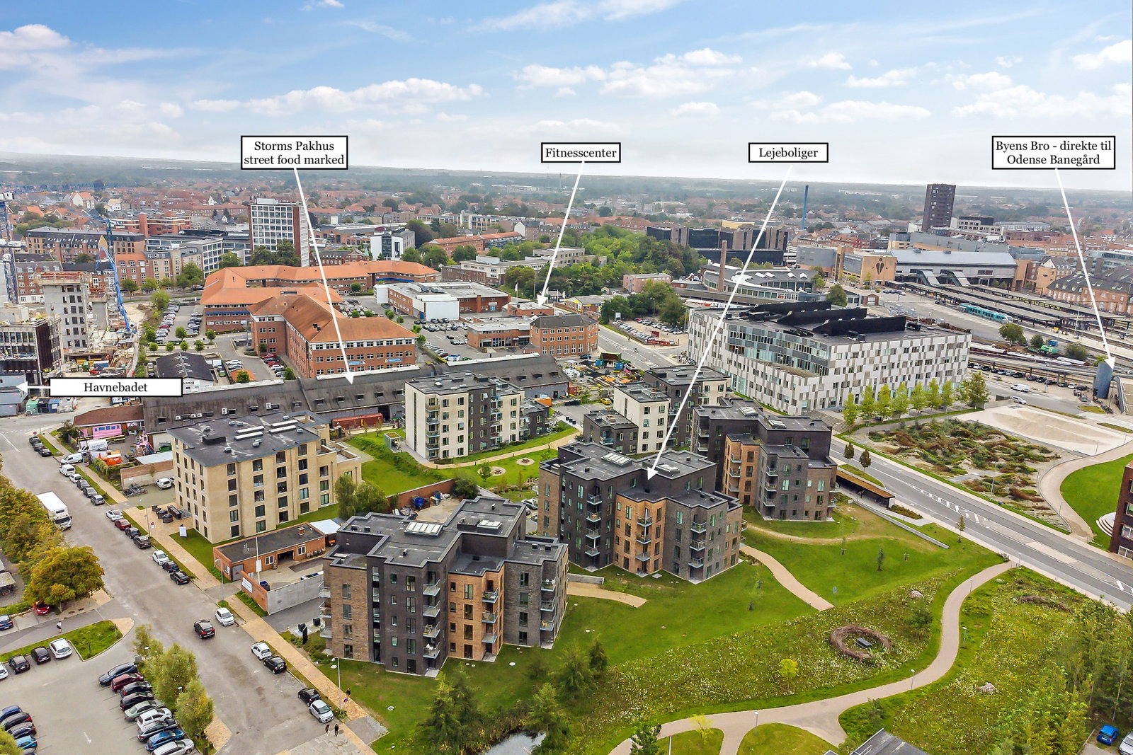 apartment Lys 2-værelses lejlighed i centrum med altan og tagterrasse