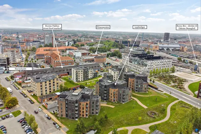 apartment Lys 2-værelses lejlighed i centrum med altan og tagterrasse