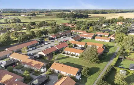 townhouse 1-værelses rækkehus med terrasse nær Jelling centrum