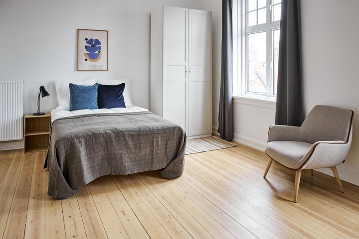 Møbleret værelse i centralt renoveret lejlighed - Fredensgade, Aarhus C - 0