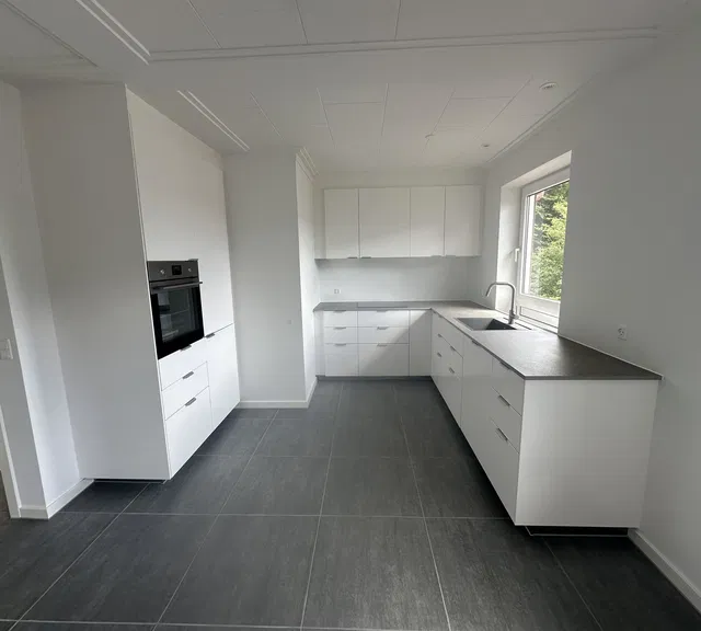 apartment Nyrenoveret 4-værelses lejlighed centralt i Hedensted