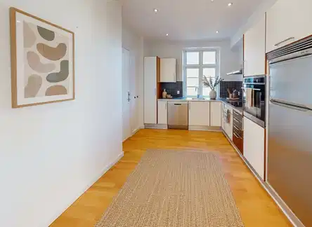 apartment Renoveret 3-værelses lejlighed, 74 m² i Aalborg centrum