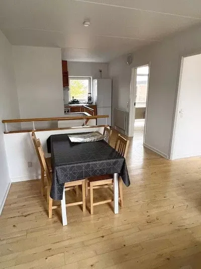 Møbleret 4-værelses på 94 m2 med parkering og delevenlig indretning - Myrdalstræde, Aalborg Øst - 2