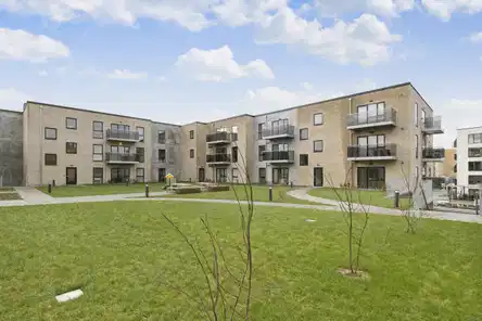 apartment Ny 1-værelses i Risskov med terrasse og hems