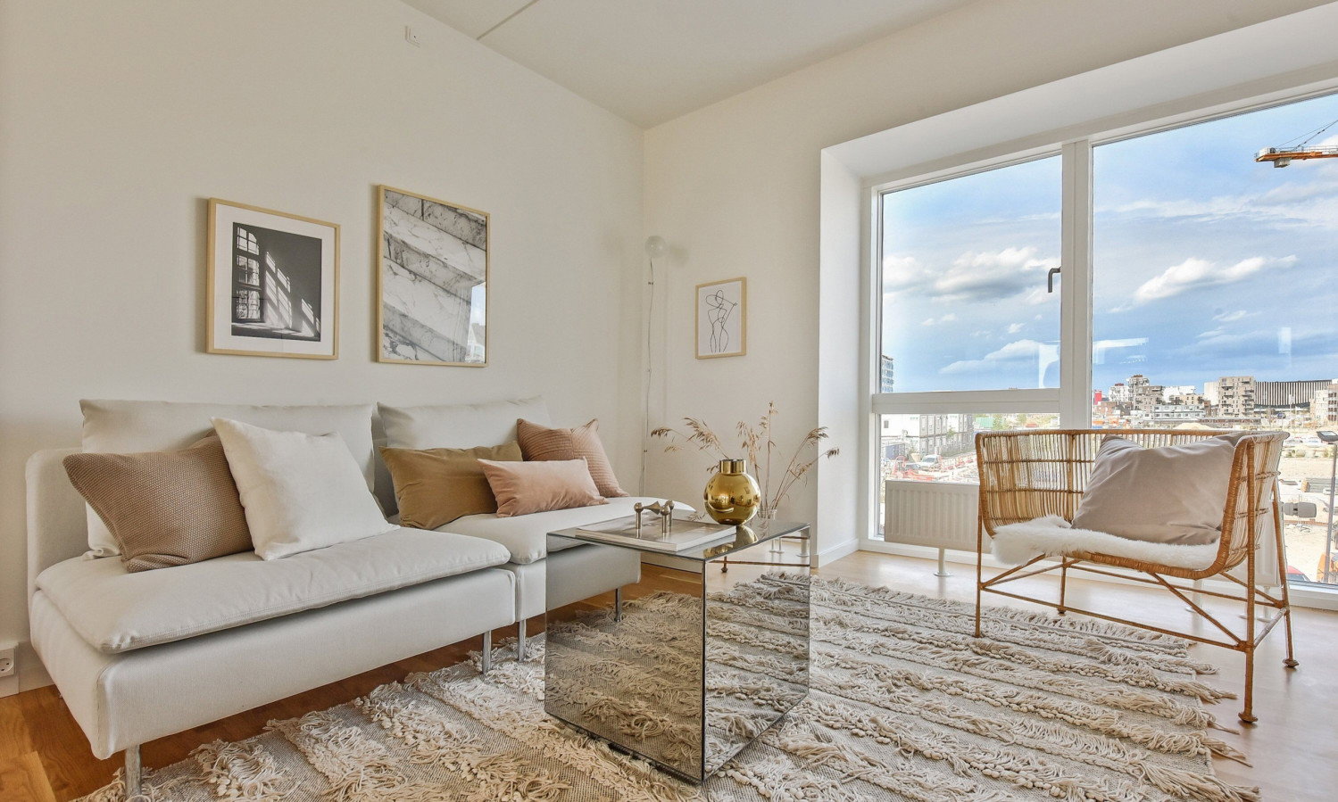 Visual presentation of the listing