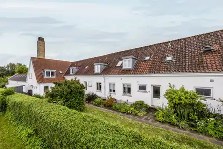 apartment Charmerende lejlighed med attraktiv beliggenhed