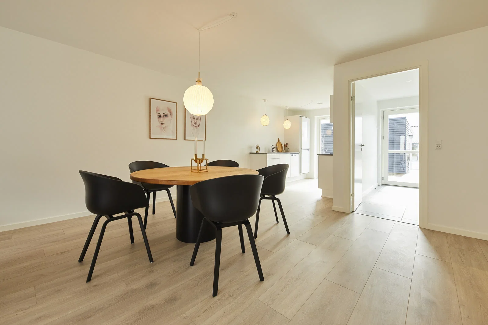 townhouse Moderne 3-værelses rækkehus med have i Hammelev