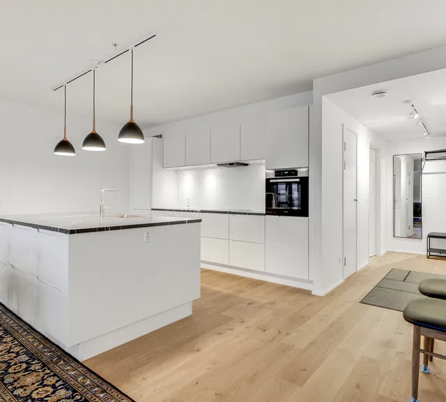 apartment Møbleret lejlighed med to p-pladser og havneudsigt