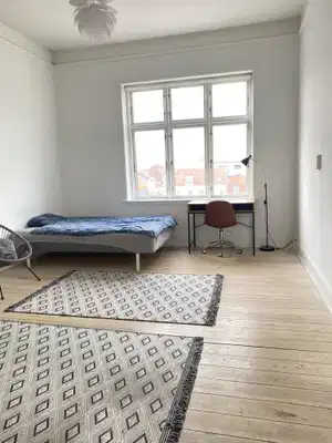 room Møbleret værelse i Horsens centrum – inkl. forbrug