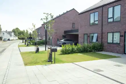townhouse Lyst 4-værelses rækkehus med have og carport i Hasselager