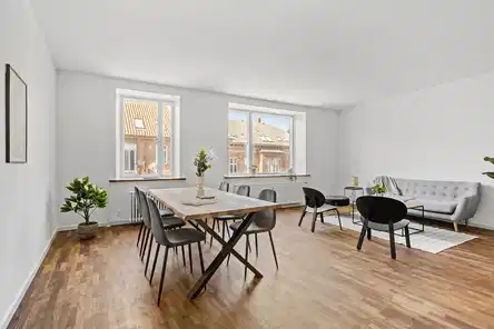 apartment Lys, renoveret 2-værelses lejlighed i Odense C