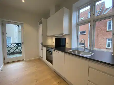 apartment Flot og nyrenoveret 3-værelses lejlighed på 87 m² i hjertet af Viborg