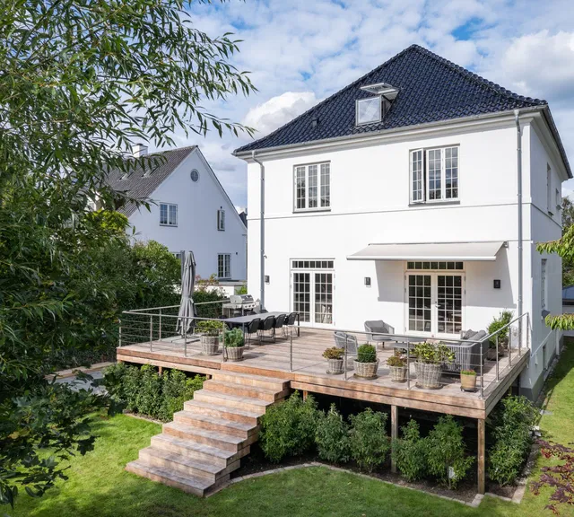 house Gennemrenoveret palævilla i Hellerup