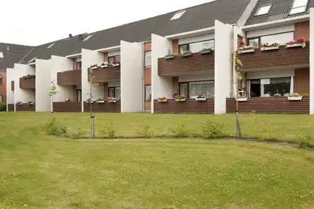 apartment Lys 3-værelses lejlighed med altan i Vejgård