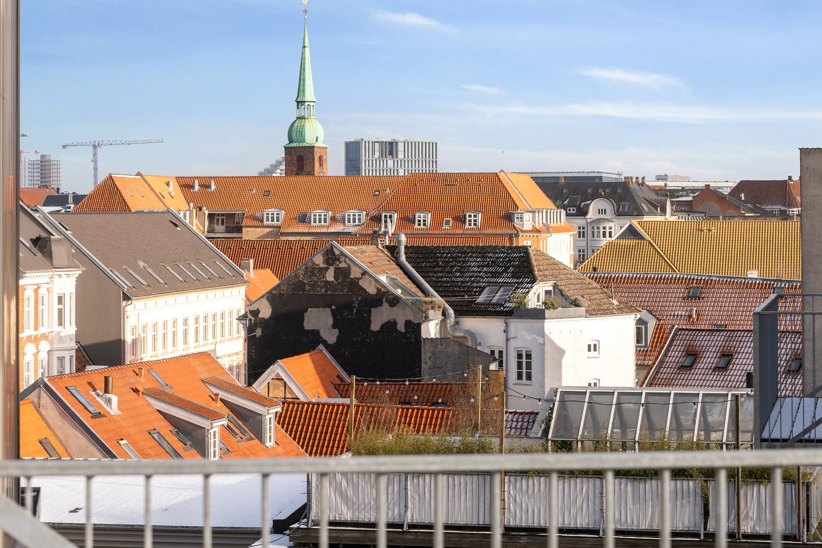 apartment Stor 2-værelses med to altaner i centrum