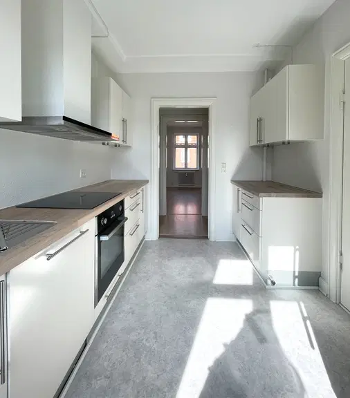 apartment Lys og indflytningsklar 2-værelses lejlighed i Aalborg Vestby!