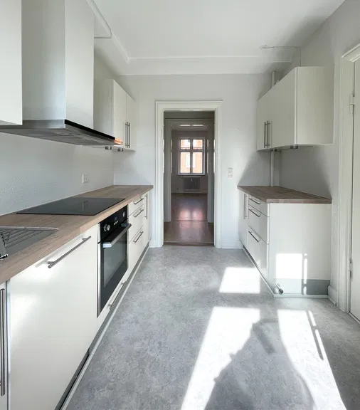 apartment Lys og indflytningsklar 2-værelses lejlighed i Aalborg Vestby!