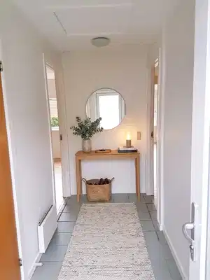 townhouse Skørping - Indflytningsklart 2‑vær. rækkehus på 66 m2 med store terrasser, carport og to skure