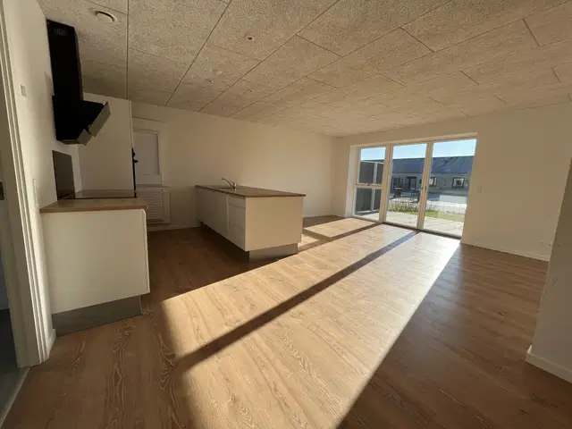 townhouse 4-VÆRELSES RÆKKEHUS!