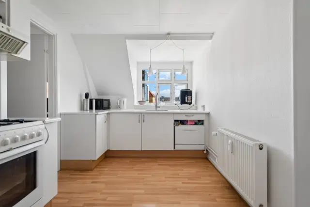 apartment Bright and charming 3-bedroom apartment in the city centre